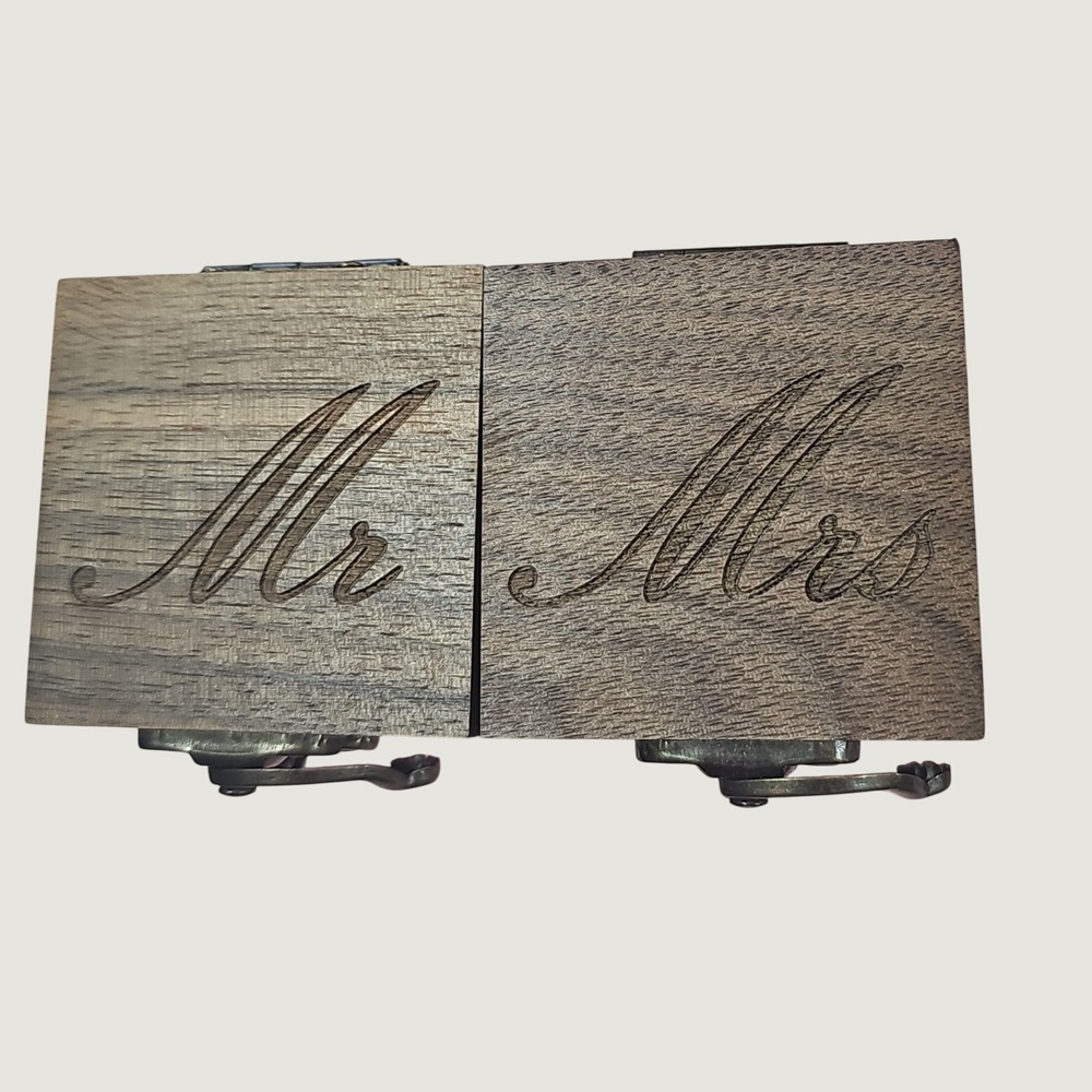 Unbranded Wood Mr and Mrs Wedding Ring Box Brown Rustic Engraved Double Latch